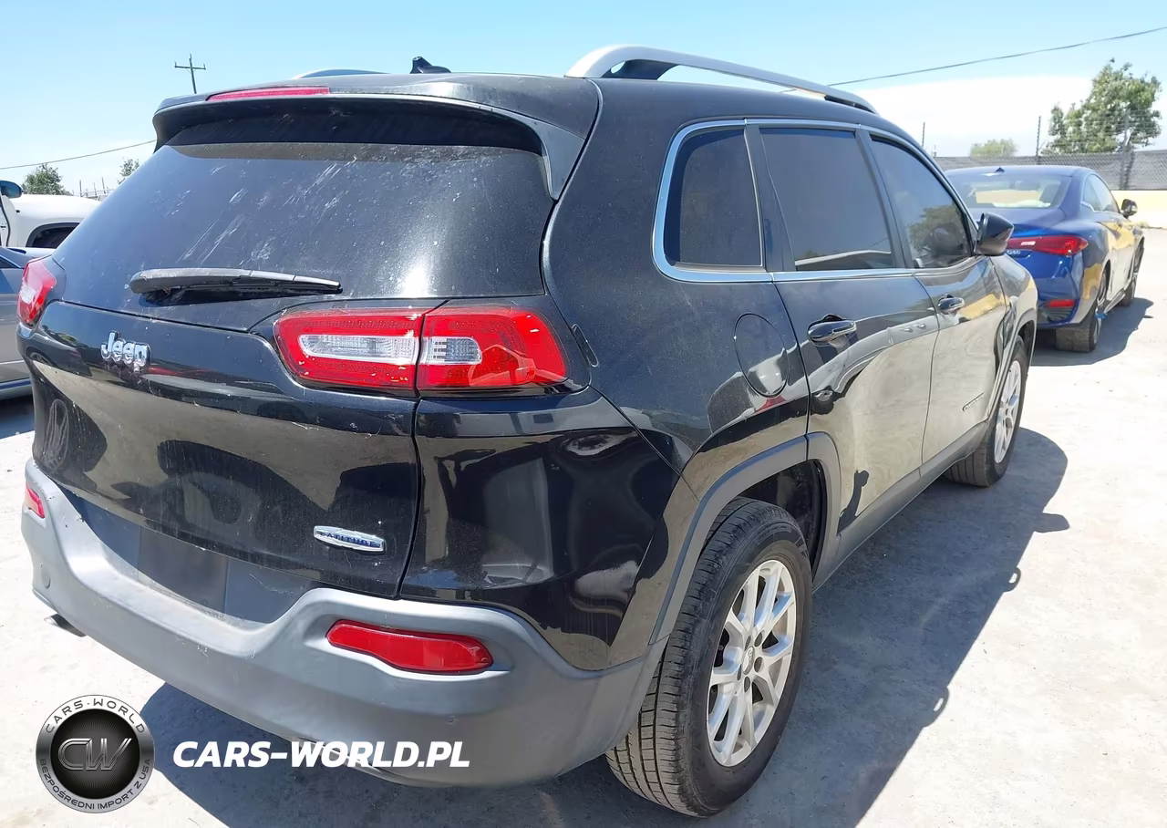 2014 Jeep Cherokee Latitude VIN:1C4PJLCB9EW143687 - 4