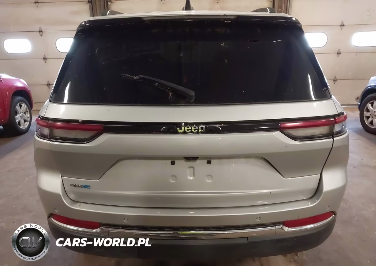 2023 Jeep Grand Cherokee 4Xe VIN:1C4RJYB62PC649344 - 16