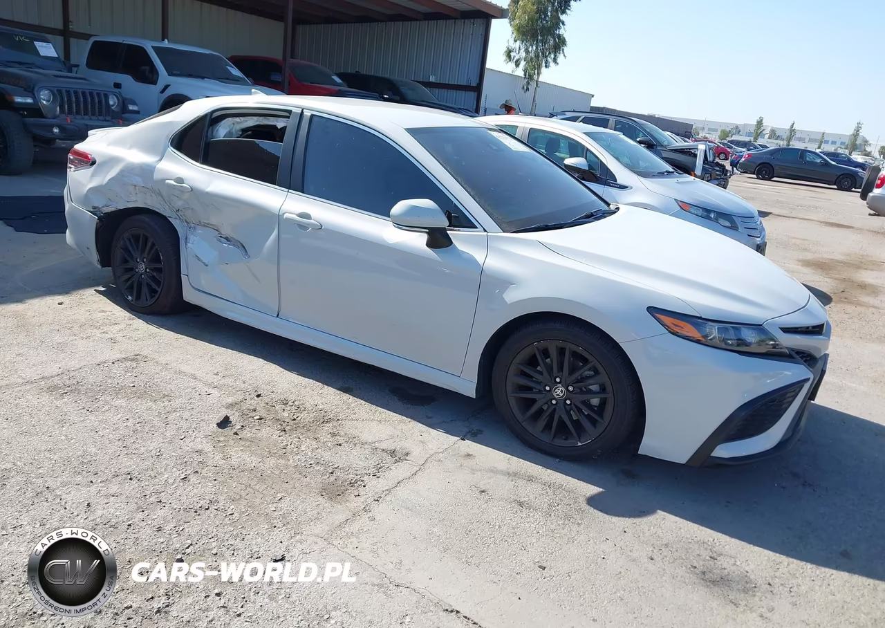 2023 Toyota Camry Se – zdjęcie 1 z 16