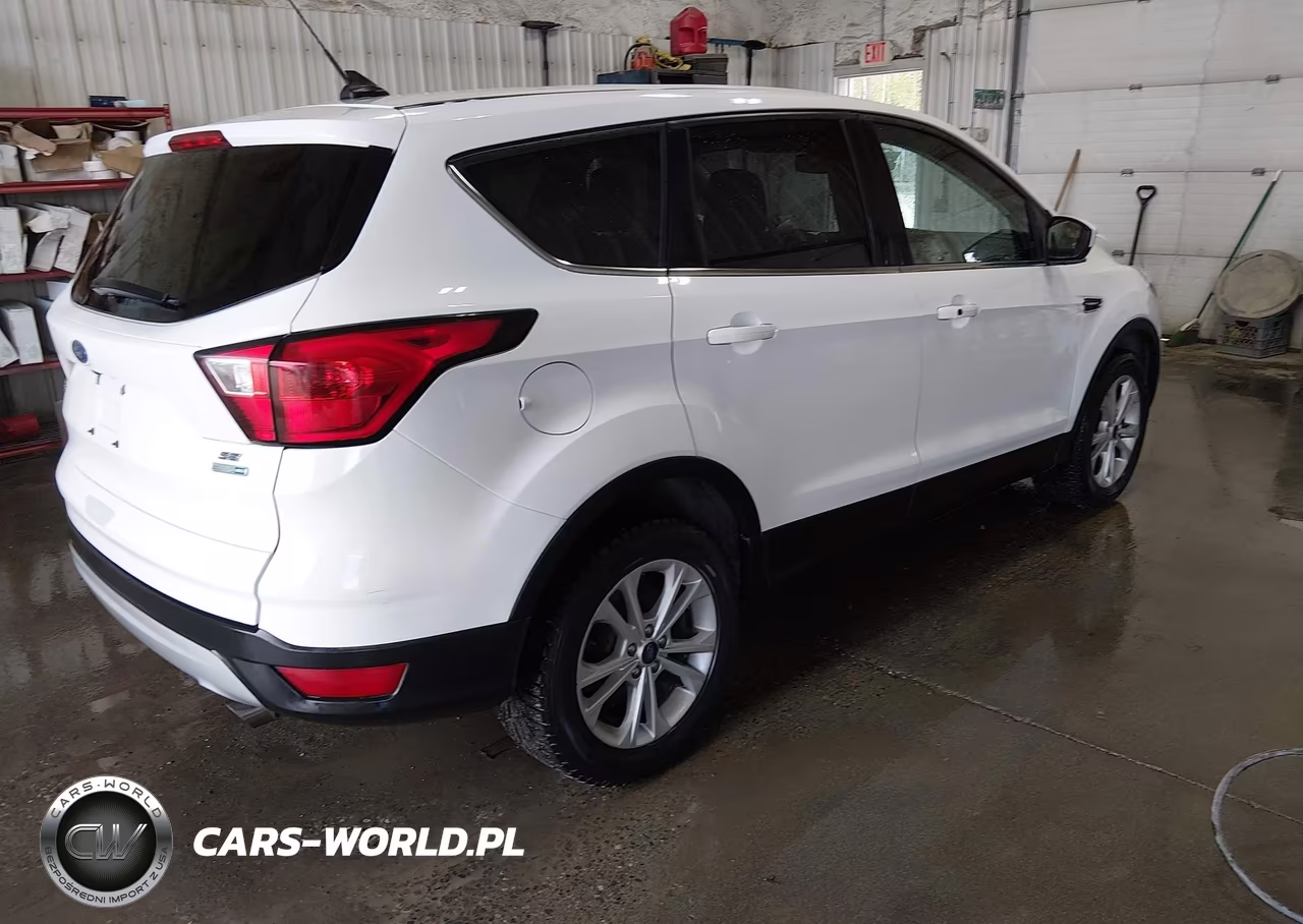2019 Ford Escape Se VIN:1FMCU9GD2KUB83858 - 4