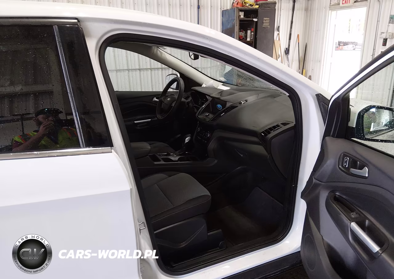2019 Ford Escape Se VIN:1FMCU9GD2KUB83858 - 5
