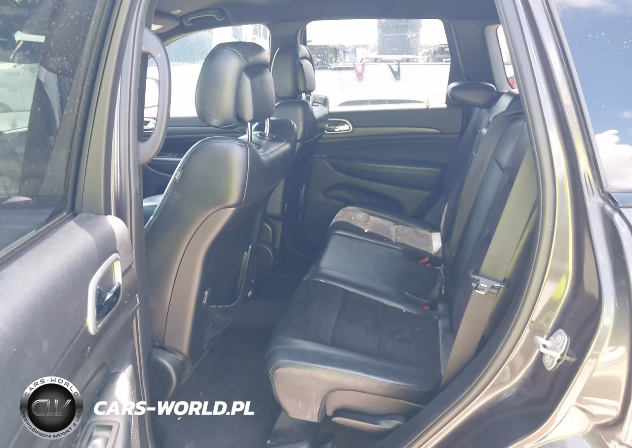2018 Jeep Grand Cherokee Altitude 4X2 VIN:1C4RJEAG9JC197408 - 18