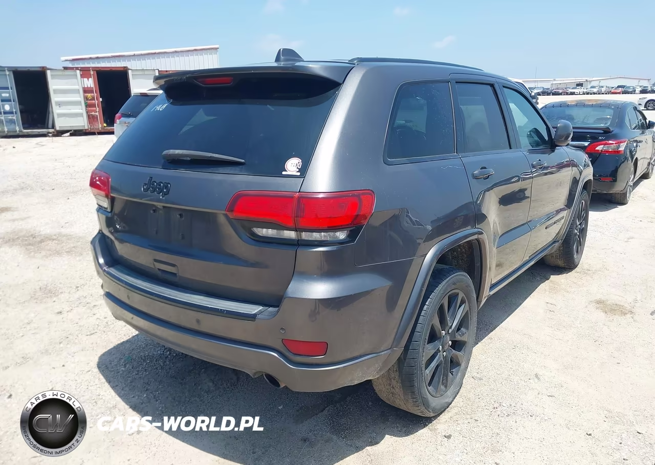 2018 Jeep Grand Cherokee Altitude 4X2 VIN:1C4RJEAG9JC197408 - 4