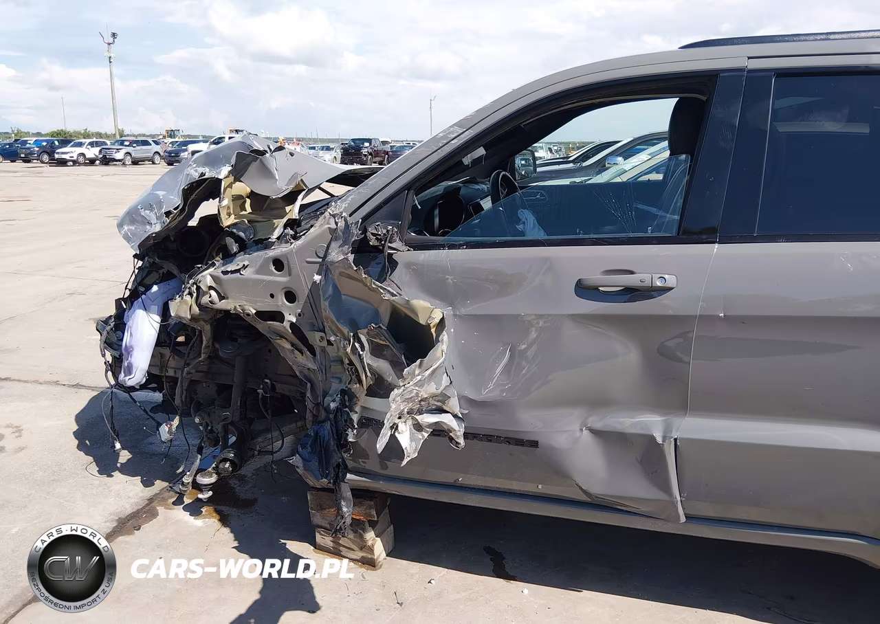 2021 Jeep Grand Cherokee Laredo X 4X4 VIN:1C4RJFAG6MC772106 - 19