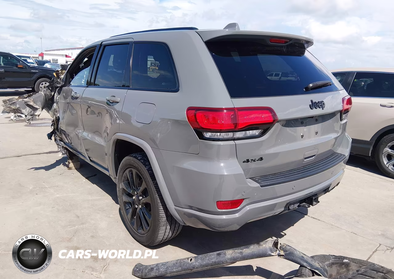 2021 Jeep Grand Cherokee Laredo X 4X4 VIN:1C4RJFAG6MC772106 - 3