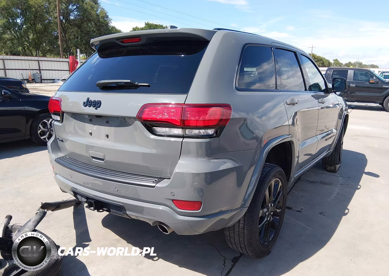2021 Jeep Grand Cherokee Laredo X 4X4 VIN:1C4RJFAG6MC772106 - 4