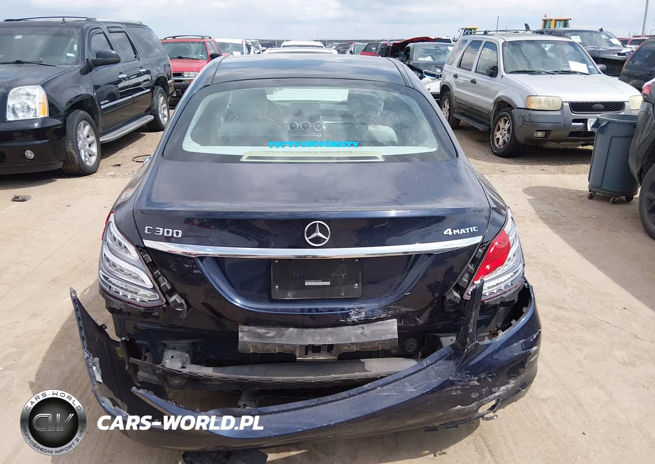 2015 Mercedes-Benz C 300 4Matic VIN:55SWF4KB9FU031500 - 16