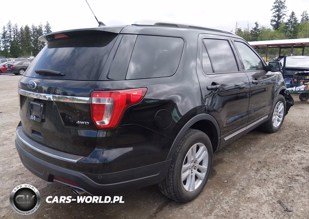 2018 Ford Explorer Xlt VIN:1FM5K8D86JGB90972 - 4