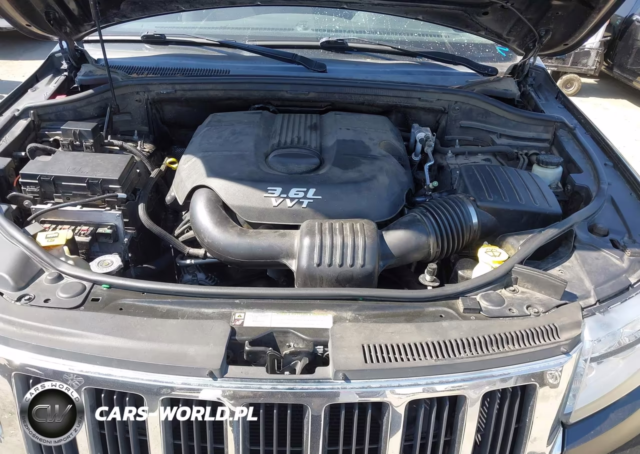 2012 Jeep Grand Cherokee Laredo VIN:1C4RJEAG0CC305305 - 10