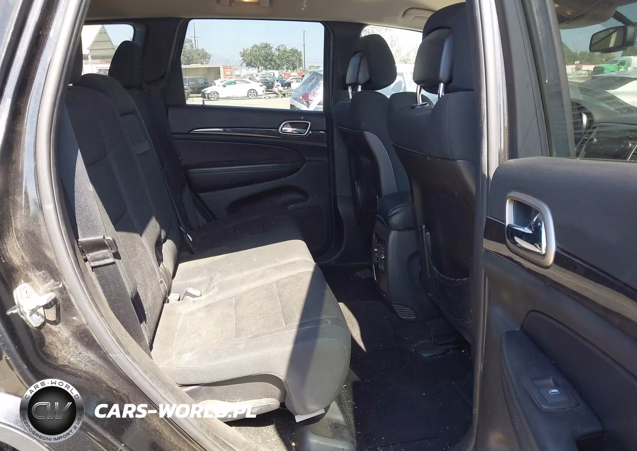 2012 Jeep Grand Cherokee Laredo VIN:1C4RJEAG0CC305305 - 8