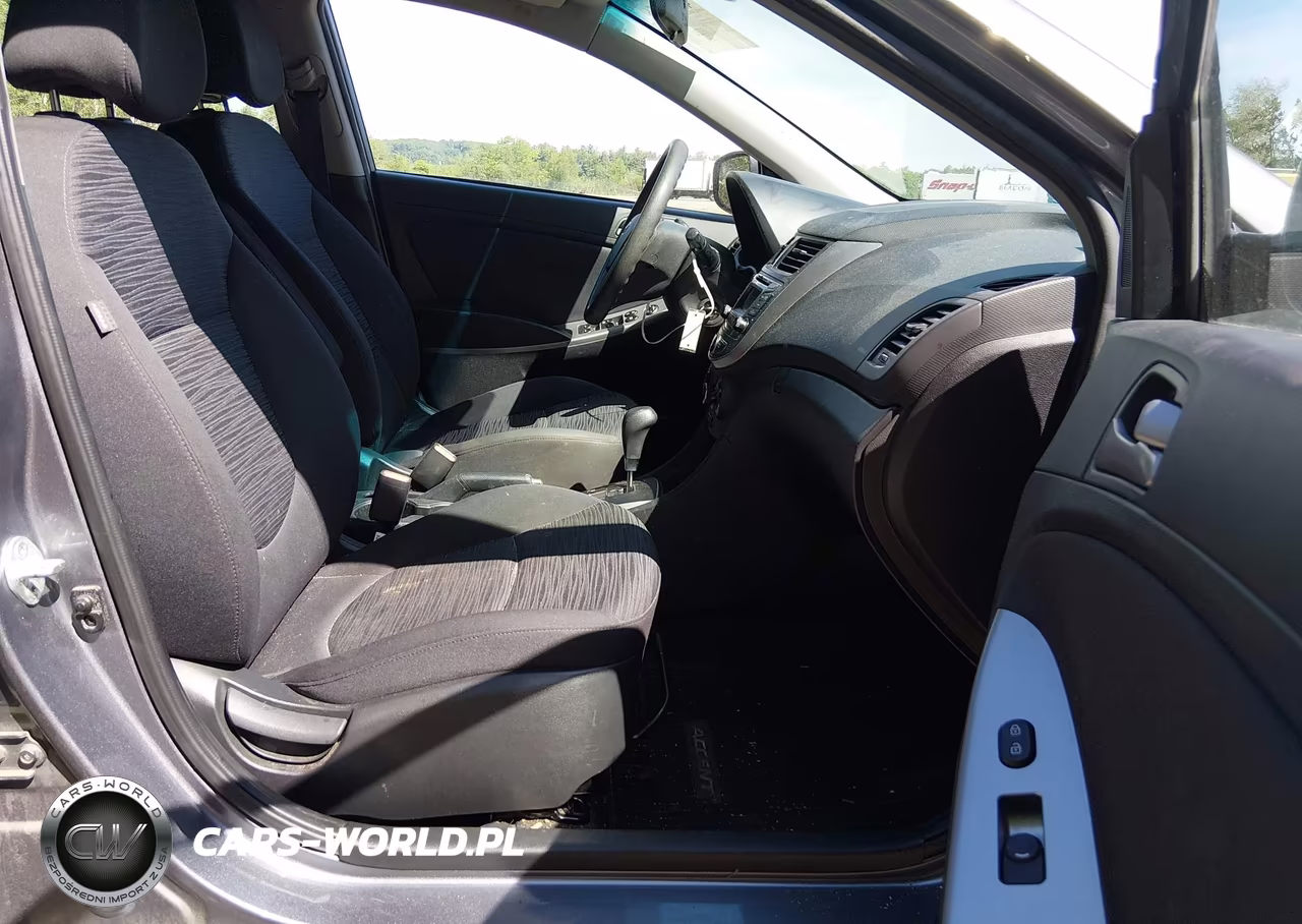 2015 Hyundai Accent Gs VIN:KMHCT5AE5FU226172 - 5