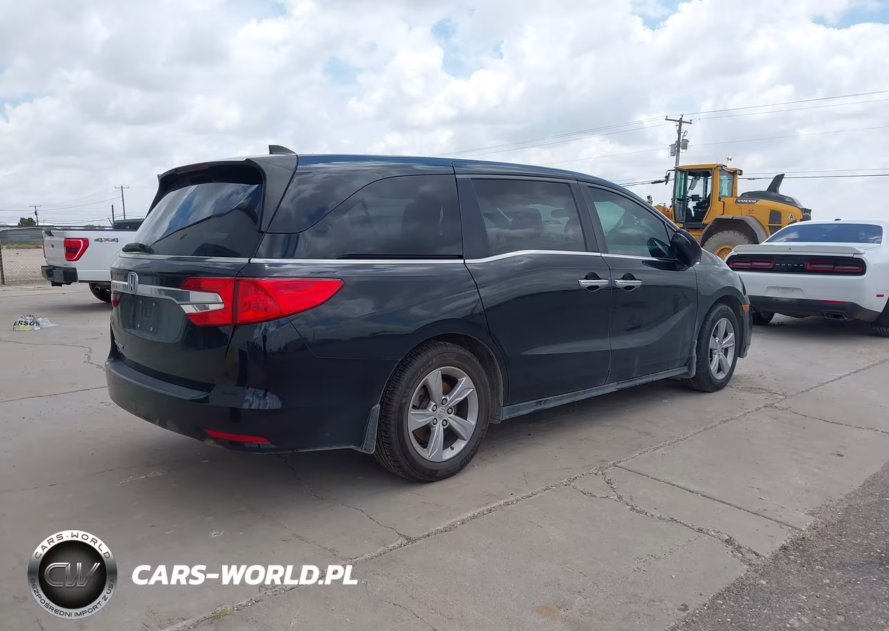 2018 Honda Odyssey Ex VIN:5FNRL6H56JB073815 - 4