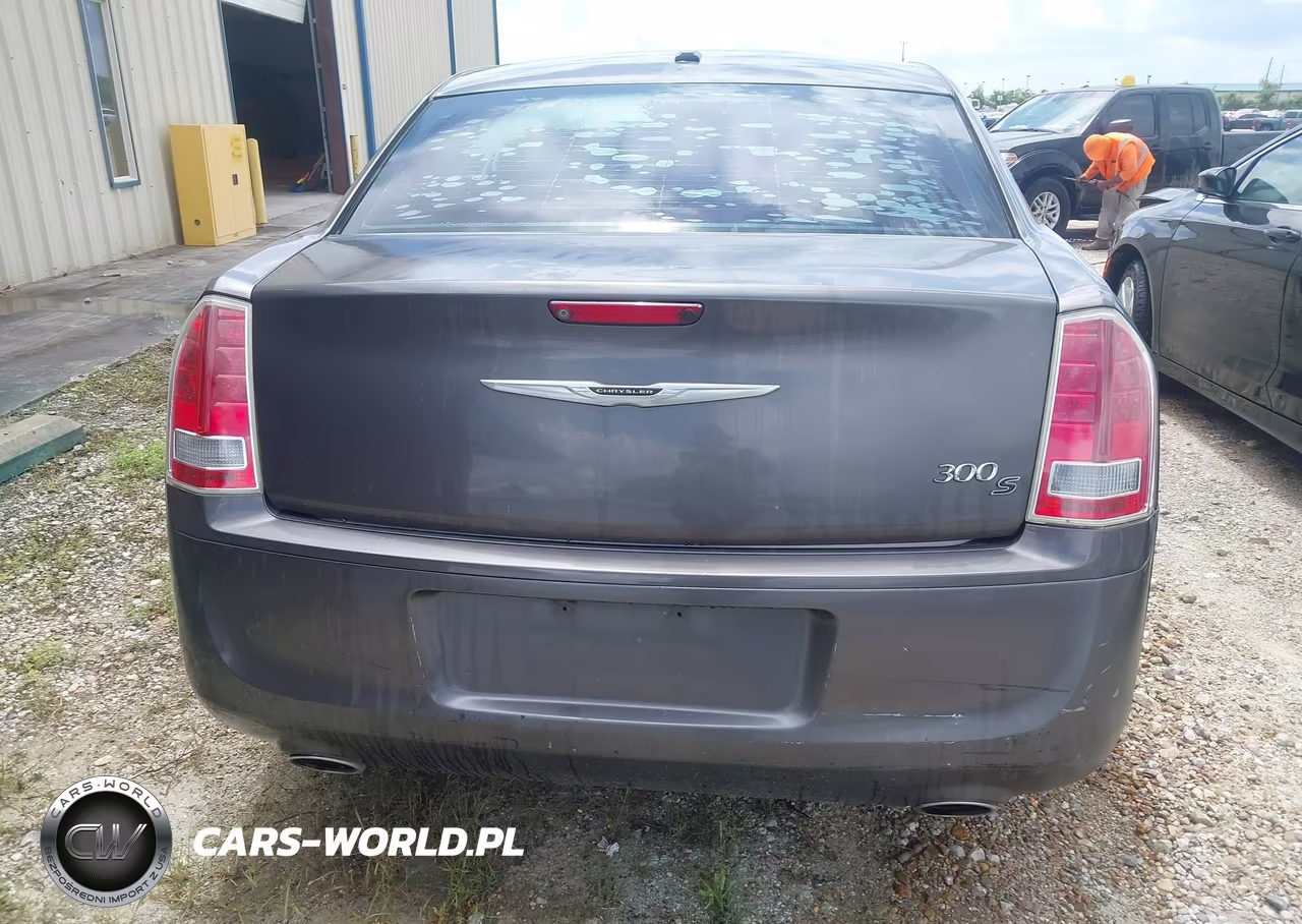 2014 Chrysler 300 300S VIN:2C3CCABG1EH145303 - 16