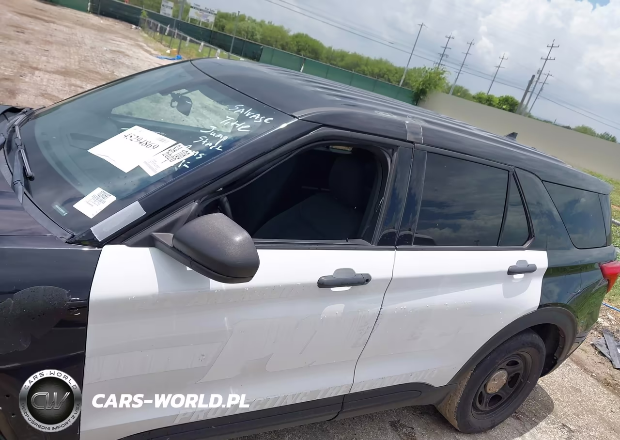 2020 Ford Police Interceptor Utility VIN:1FM5K8ABXLGB85101 - 14