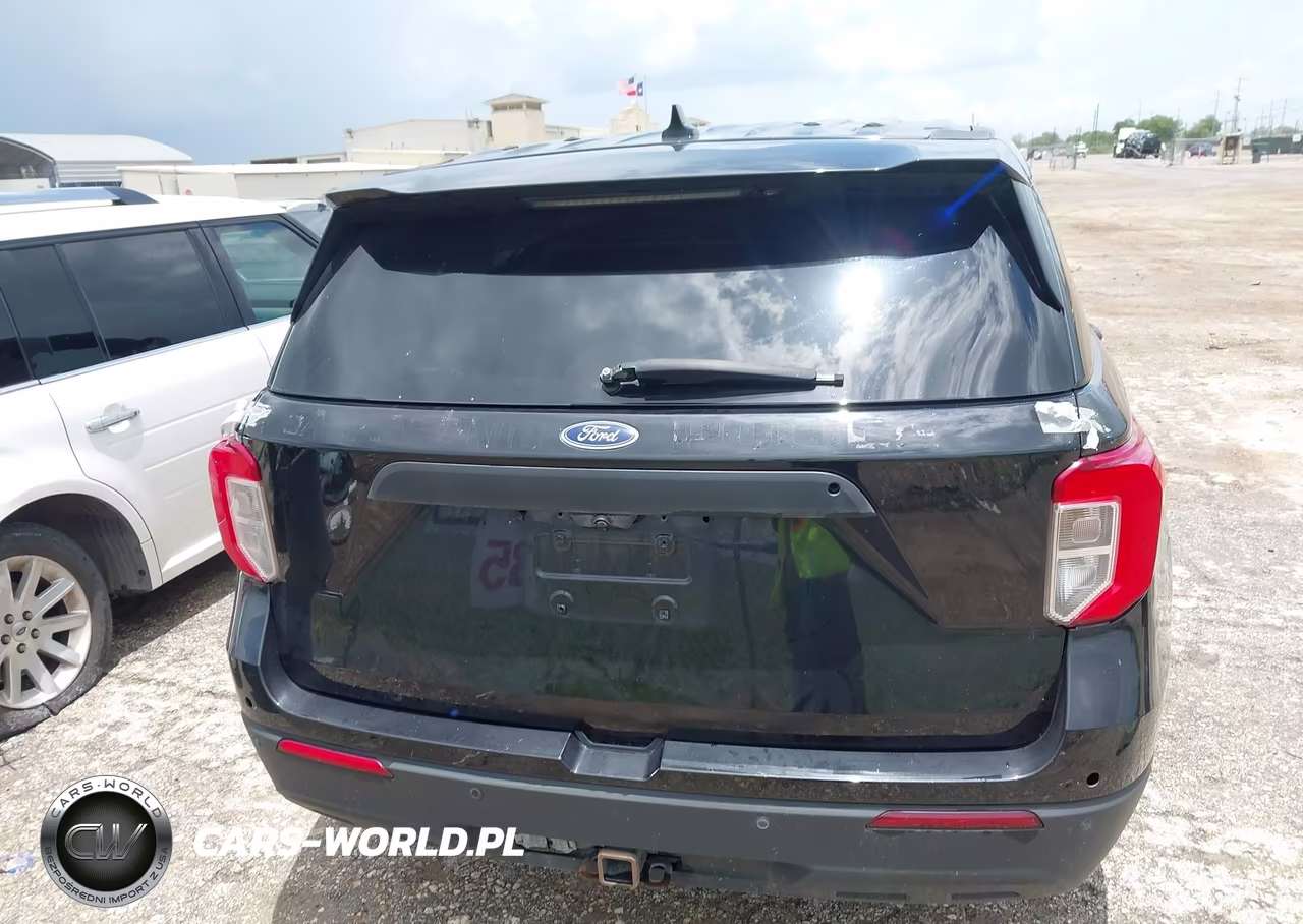 2020 Ford Police Interceptor Utility VIN:1FM5K8ABXLGB85101 - 16