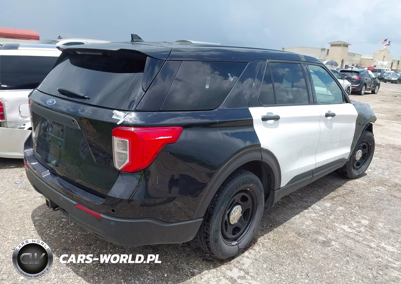 2020 Ford Police Interceptor Utility VIN:1FM5K8ABXLGB85101 - 4