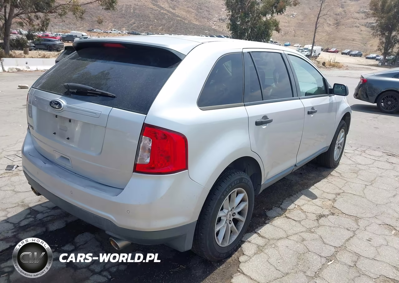 2013 Ford Edge Se VIN:2FMDK3GC3DBE03760 - 4