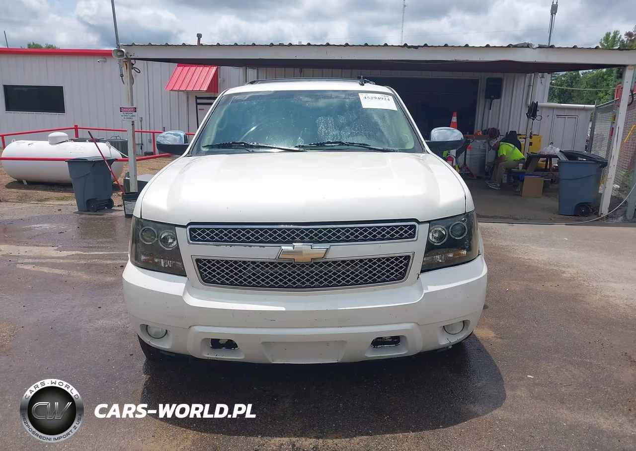 2009 Chevrolet Tahoe Ltz VIN:1GNFC33J79R172355 - 12
