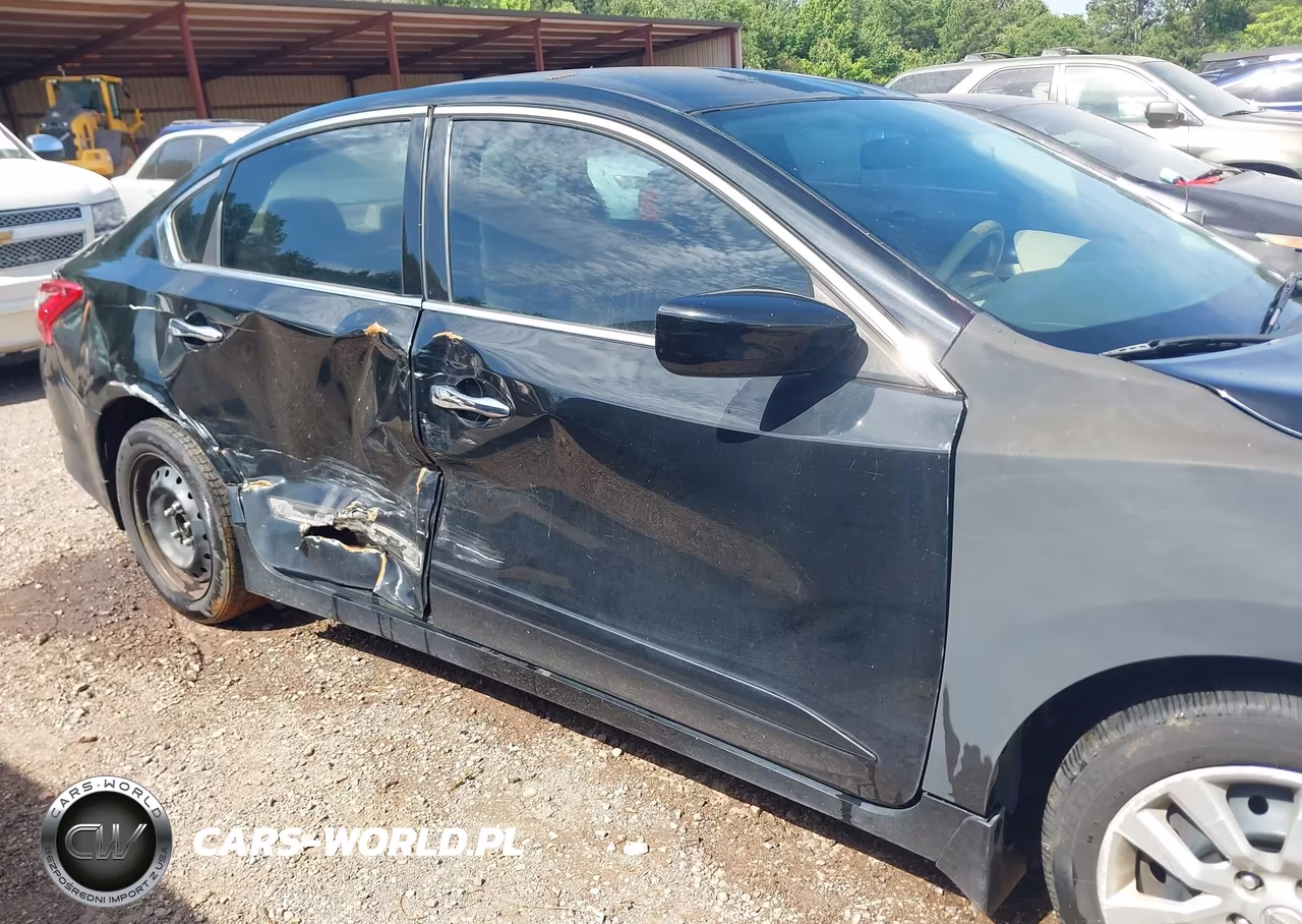 2016 Nissan Altima 2.5 S VIN:1N4AL3AP7GC188619 - 12