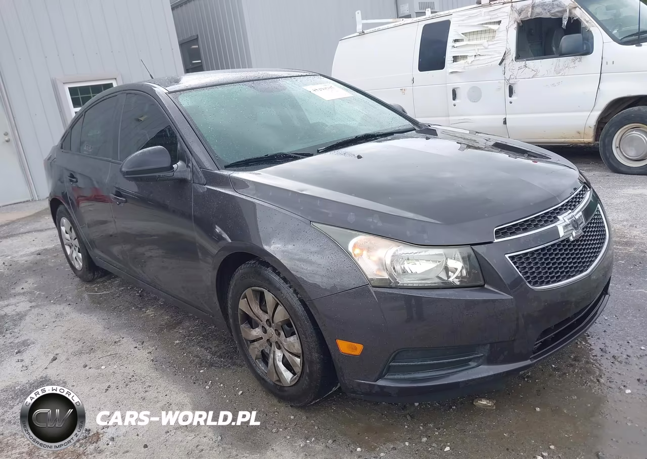 2014 Chevrolet Cruze Ls – zdjęcie 1 z 12
