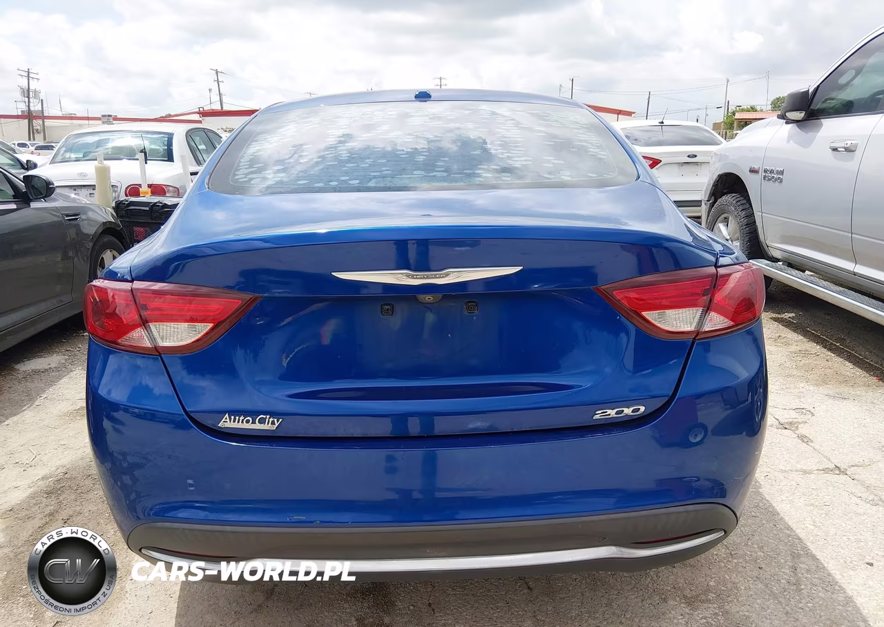 2015 Chrysler 200 Limited VIN:1C3CCCAB7FN562810 - 16