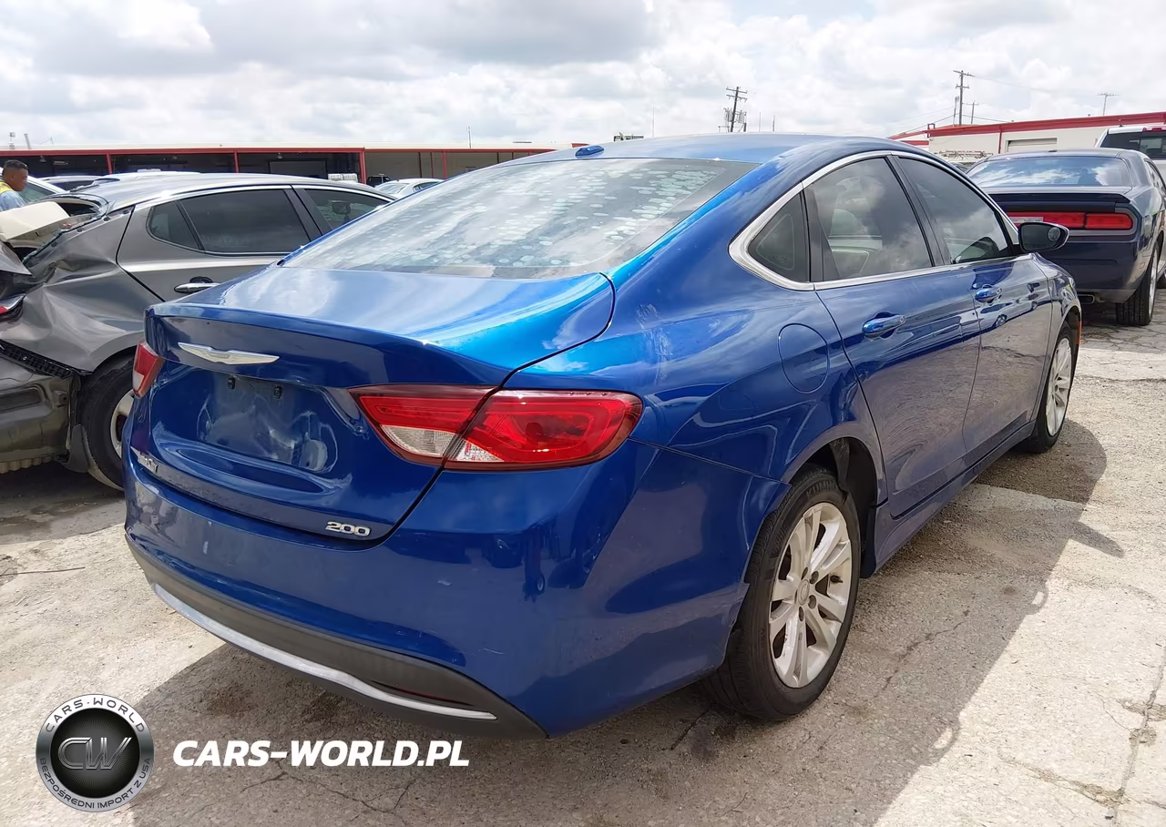 2015 Chrysler 200 Limited VIN:1C3CCCAB7FN562810 - 4