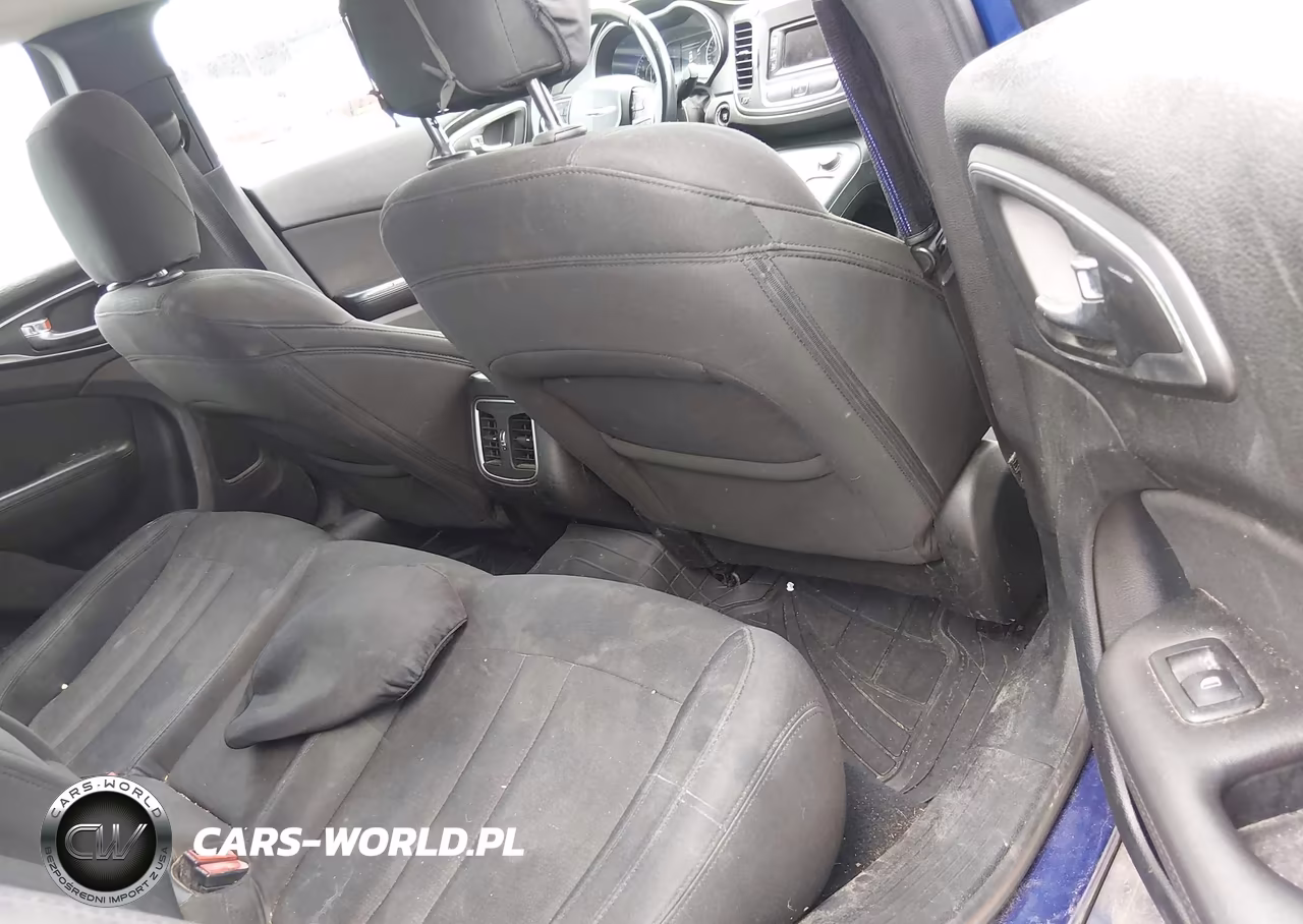 2015 Chrysler 200 Limited VIN:1C3CCCAB7FN562810 - 8