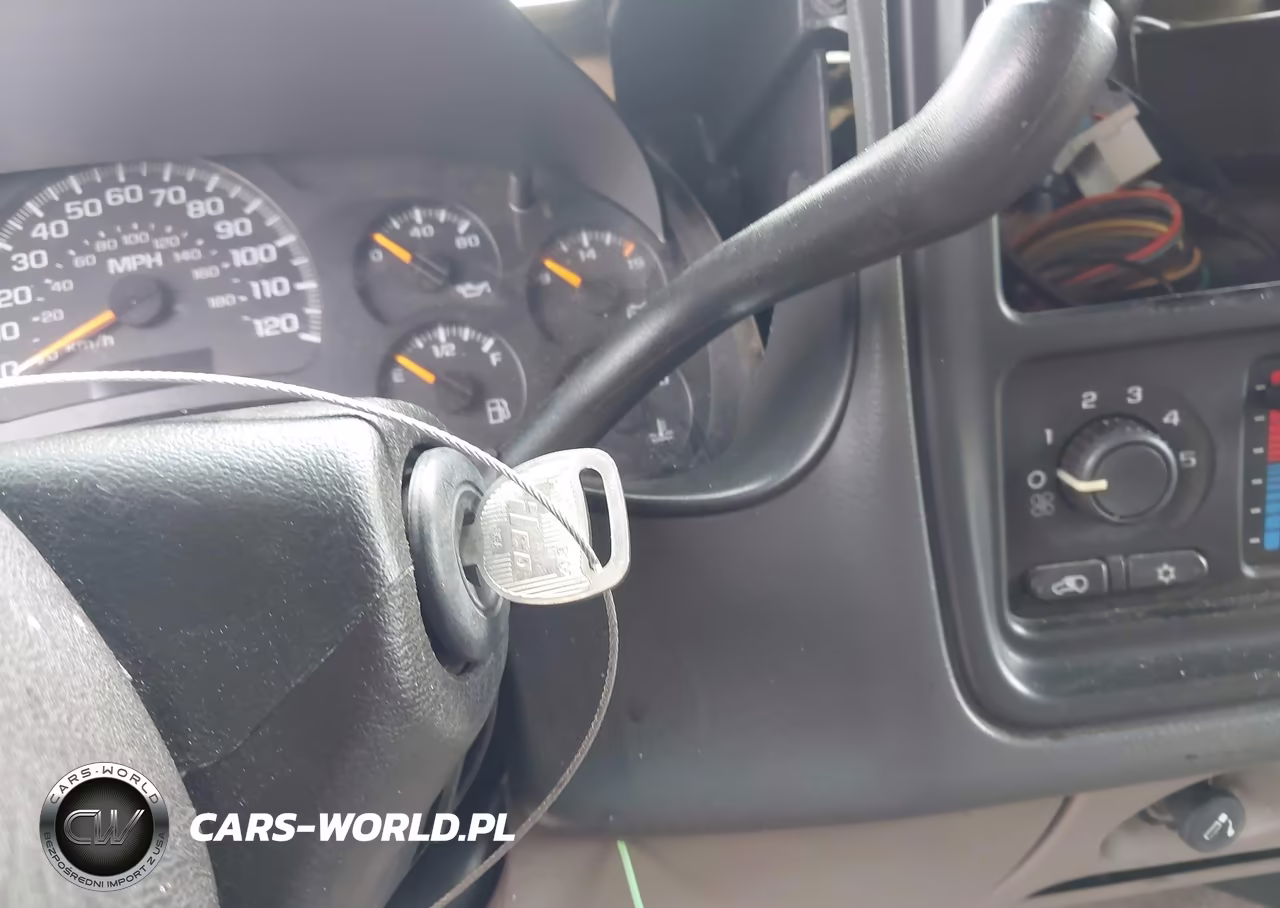 2004 Chevrolet Suburban 1500 Ls VIN:3GNEC16ZX4G290099 - 11