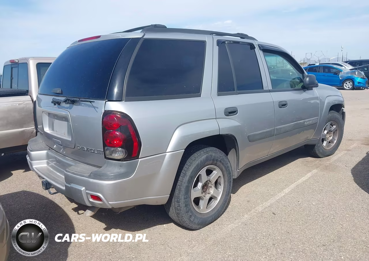 2004 Chevrolet Trailblazer Ls VIN:1GNDT13S042332615 - 4