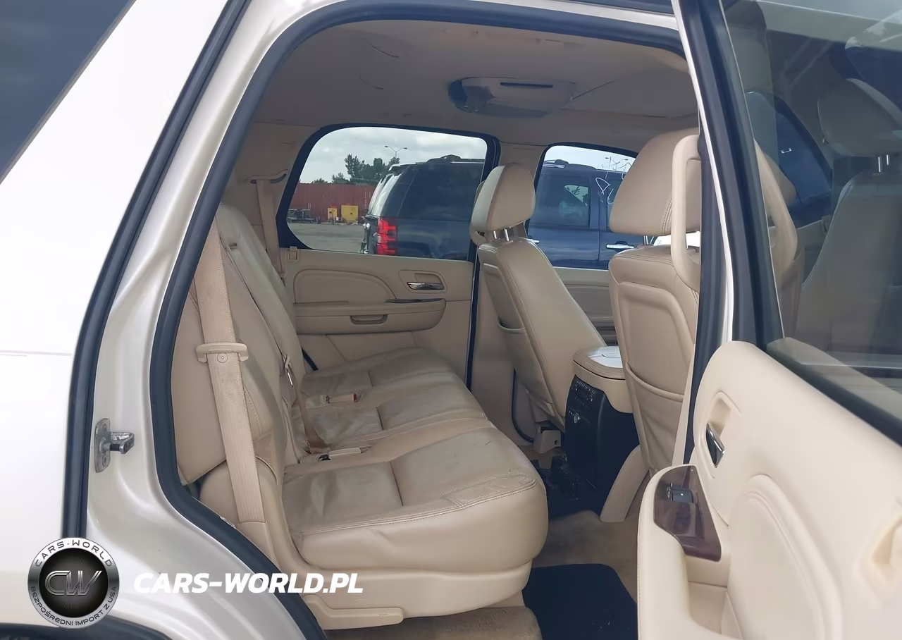 2008 Cadillac Escalade Standard VIN:1GYFK63828R255470 - 8