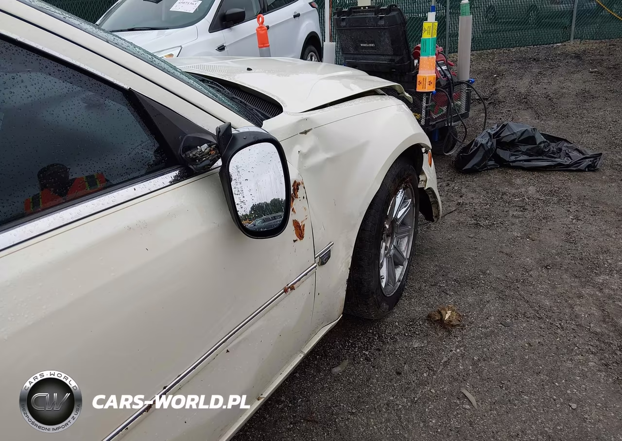 2006 Chrysler 300C VIN:2C3LA63H96H207364 - 17