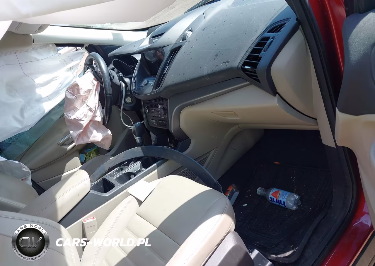2017 Ford Escape Se VIN:1FMCU0GD4HUA94944 - 5