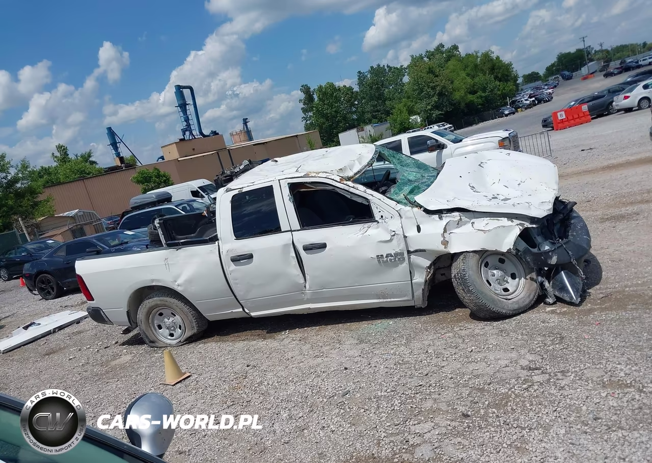 2018 Ram 1500 Tradesman 4X4 6'4 Box VIN:1C6RR7FM0JS331433 - 12