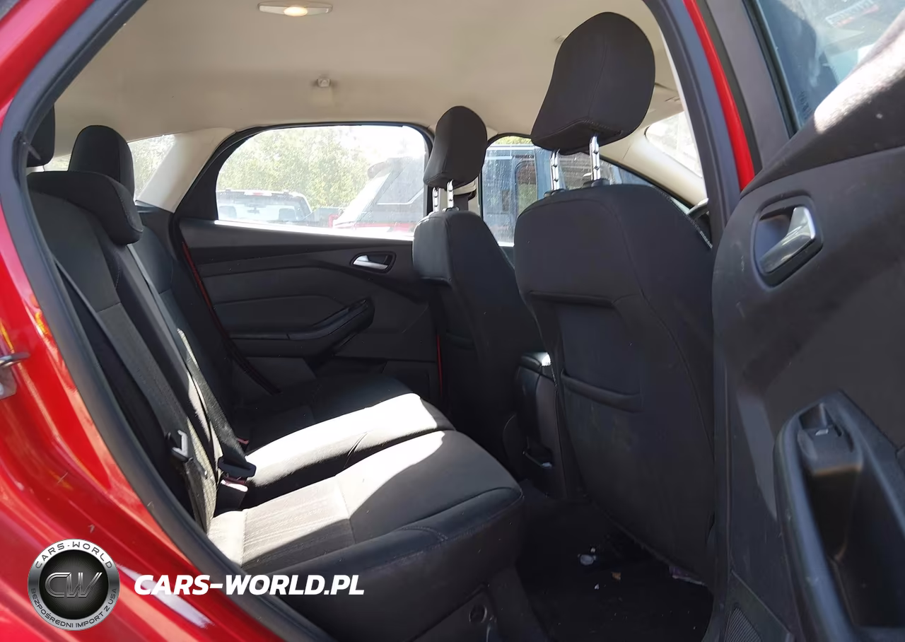 2015 Ford Focus Se VIN:1FADP3K28FL243128 - 8