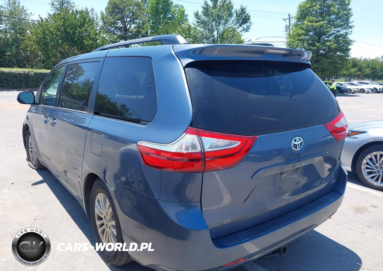 2016 Toyota Sienna Xle 8 Passenger VIN:5TDYK3DC6GS710465 - 14