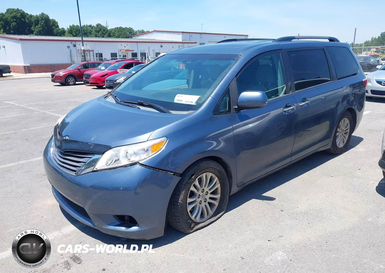 2016 Toyota Sienna Xle 8 Passenger VIN:5TDYK3DC6GS710465 - 2