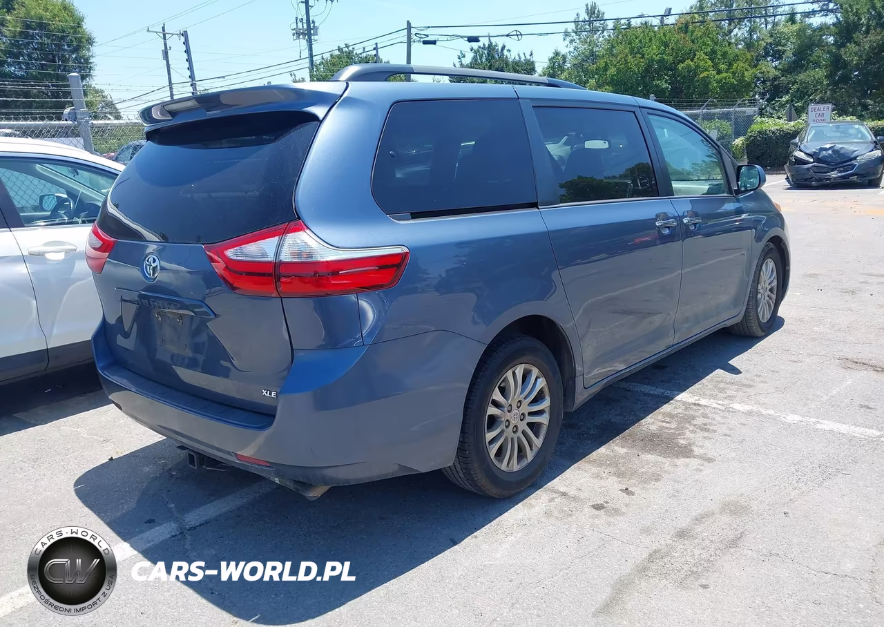 2016 Toyota Sienna Xle 8 Passenger VIN:5TDYK3DC6GS710465 - 4