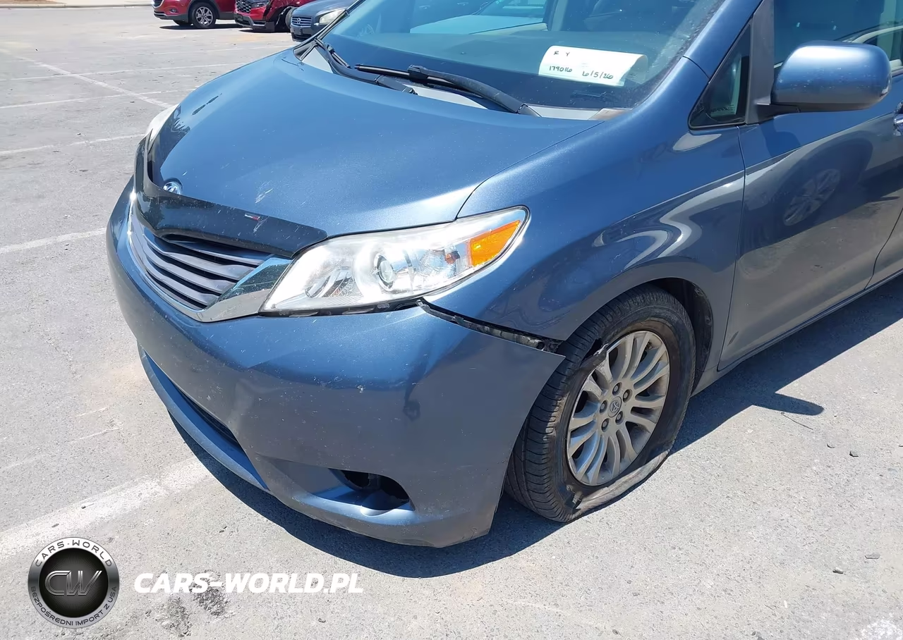 2016 Toyota Sienna Xle 8 Passenger VIN:5TDYK3DC6GS710465 - 6