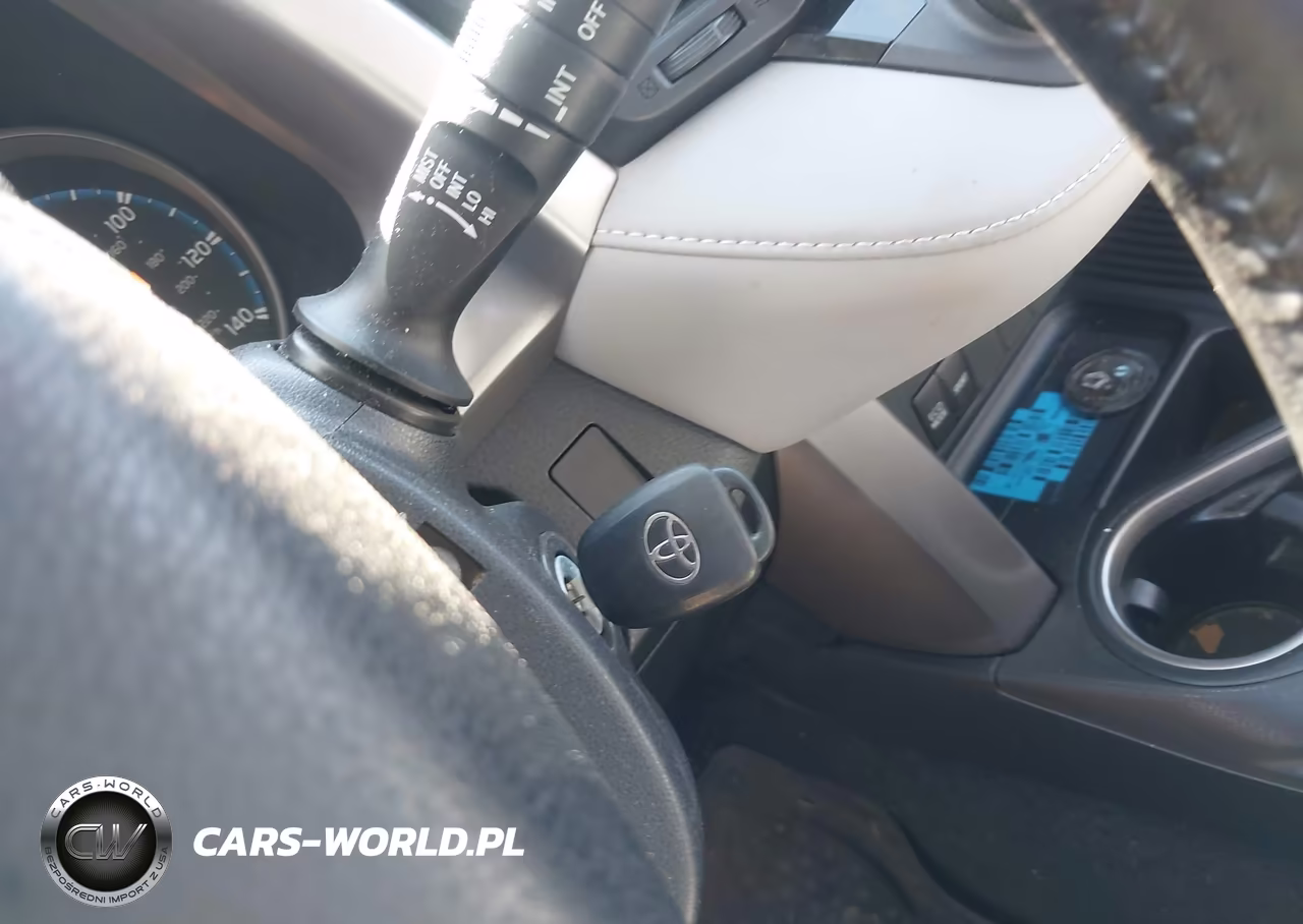 2017 Toyota Rav4 Xle VIN:JTMRFREV8HD204984 - 11