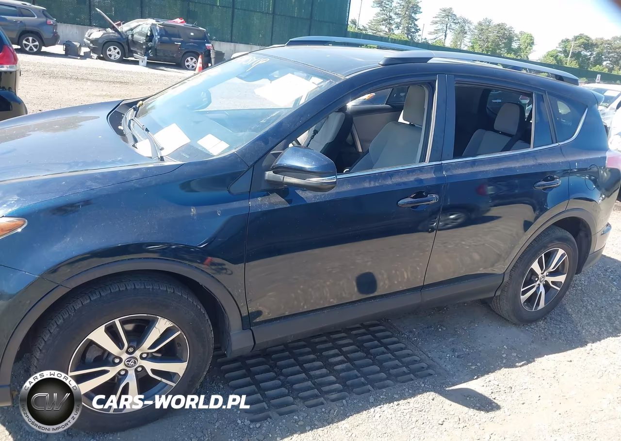 2017 Toyota Rav4 Xle VIN:JTMRFREV8HD204984 - 14