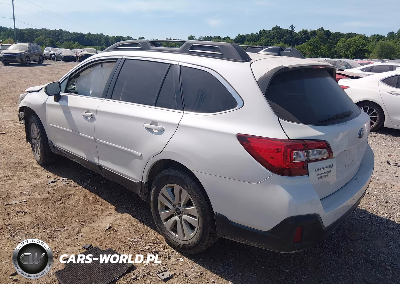 2019 Subaru Outback 2.5I Premium VIN:4S4BSAFCXK3375370 - 3