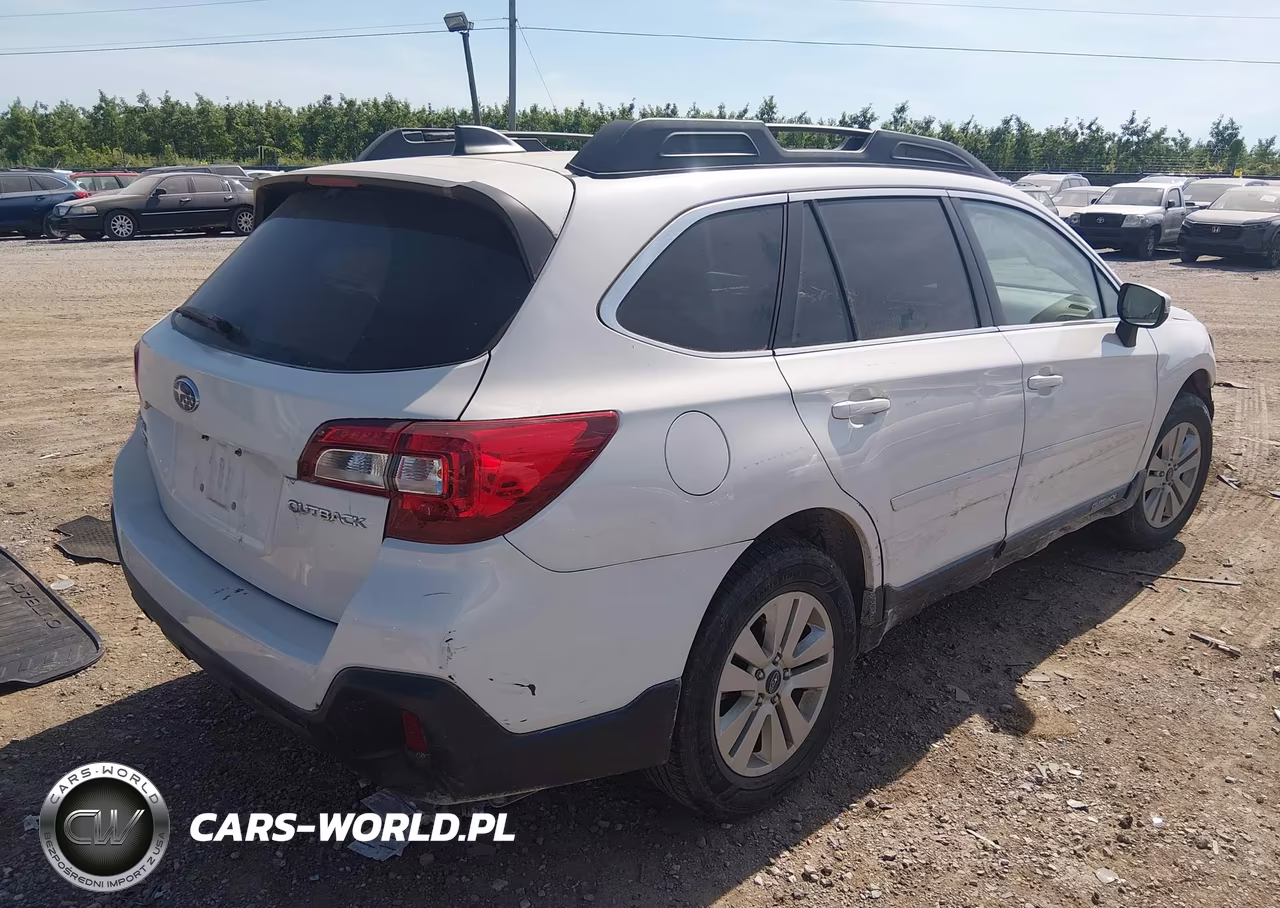 2019 Subaru Outback 2.5I Premium VIN:4S4BSAFCXK3375370 - 4