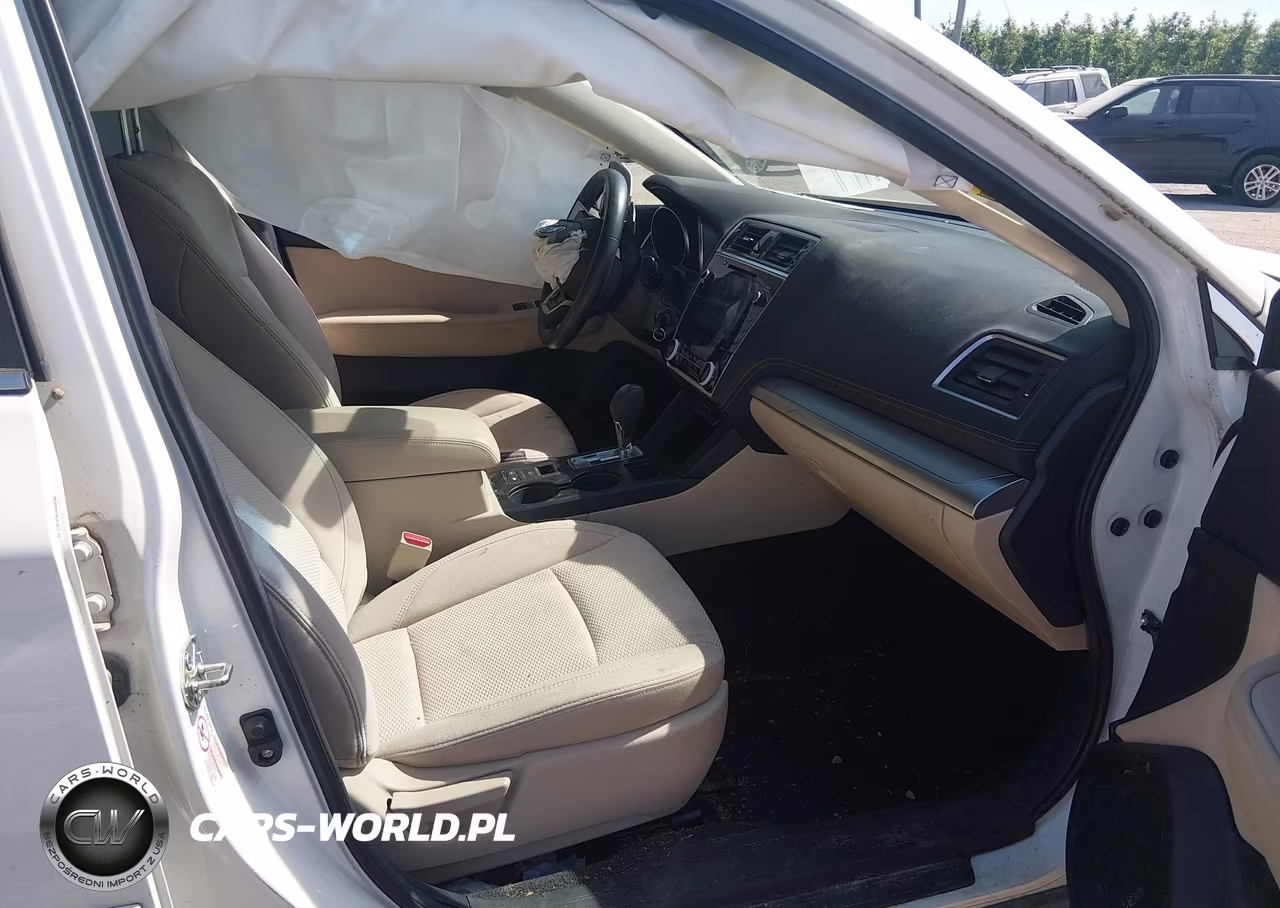 2019 Subaru Outback 2.5I Premium VIN:4S4BSAFCXK3375370 - 5