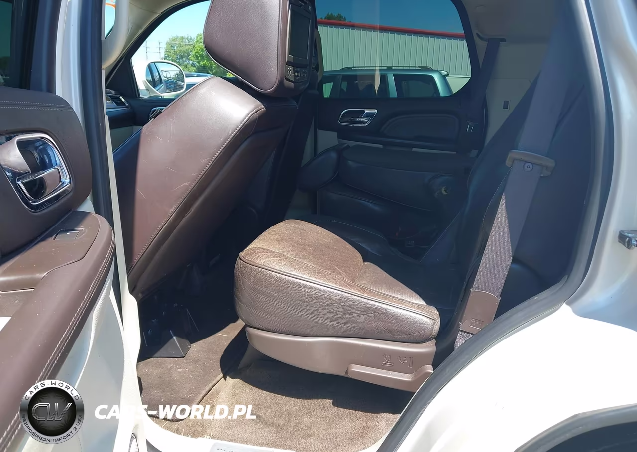 2011 Cadillac Escalade Platinum Edition VIN:1GYS4DEF8BR190253 - 8
