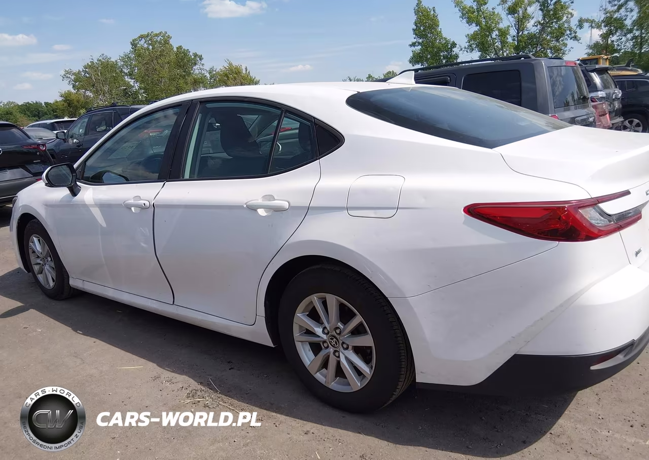 2025 Toyota Camry Le VIN:4T1DAACK1SU088422 - 14
