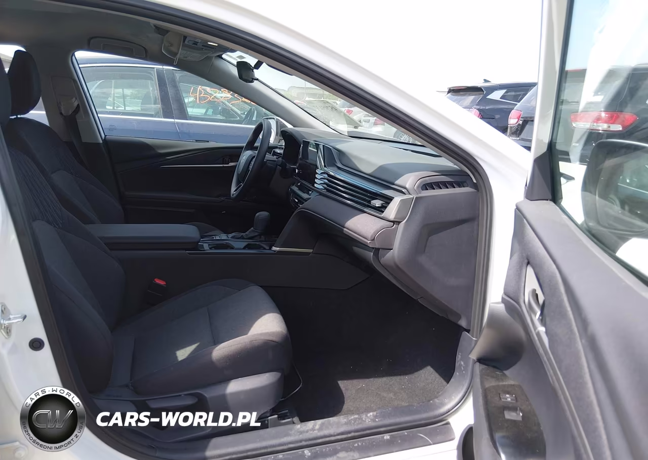 2025 Toyota Camry Le VIN:4T1DAACK1SU088422 - 5