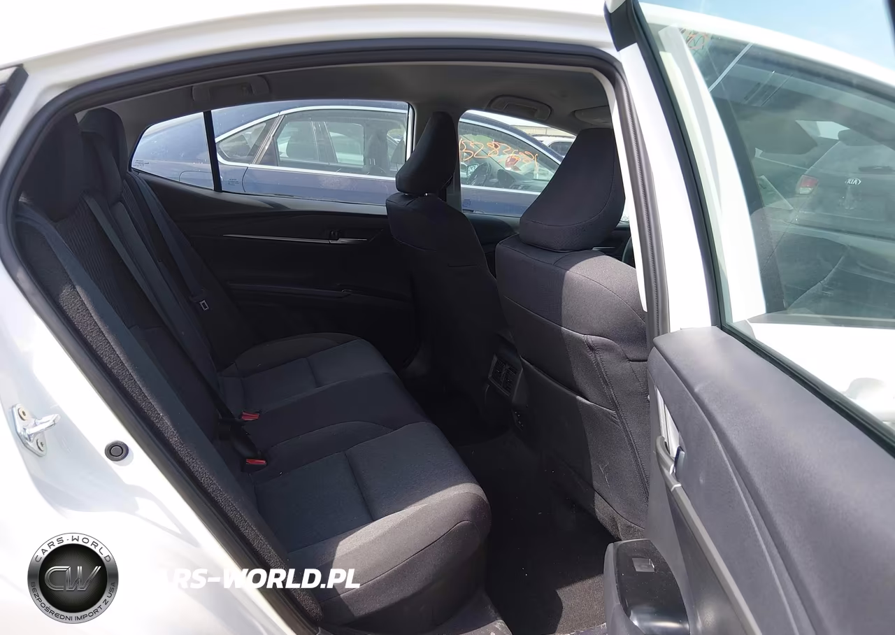 2025 Toyota Camry Le VIN:4T1DAACK1SU088422 - 8