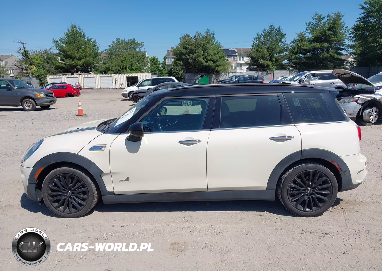 2017 Mini Clubman Cooper S VIN:WMWLU5C5XH2E81624 - 14