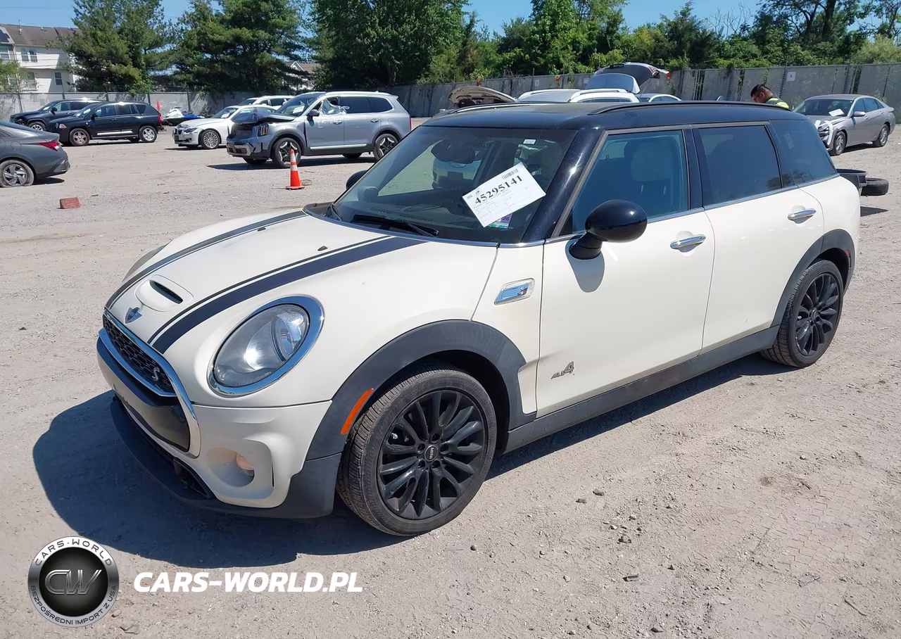 2017 Mini Clubman Cooper S VIN:WMWLU5C5XH2E81624 - 2
