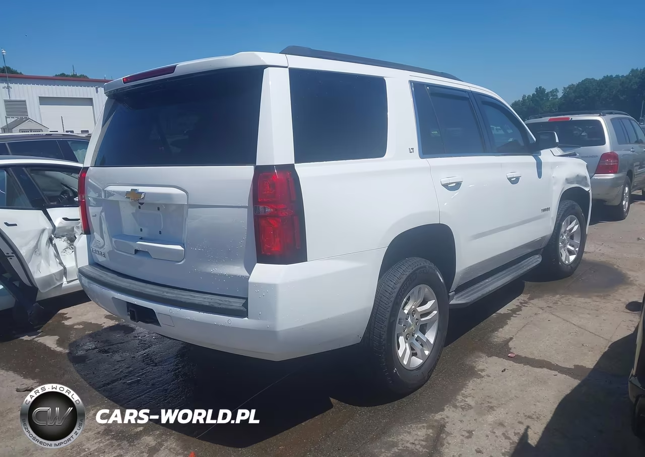 2015 Chevrolet Tahoe Lt VIN:1GNSCBKC9FR678373 - 4